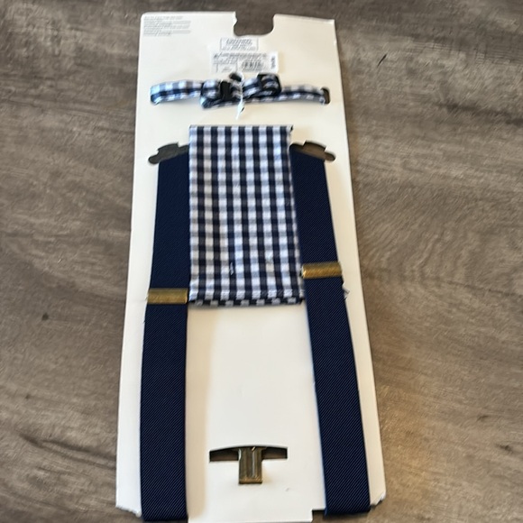 NWT Cat & Jack accessory set bow tie, suspenders and pocket square - Picture 4 of 6